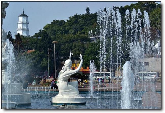 鼓楼五一广场 (1)_鼓楼五一广场