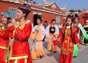 闽南的婚嫁习俗礼节 - 四、找日子，送日头